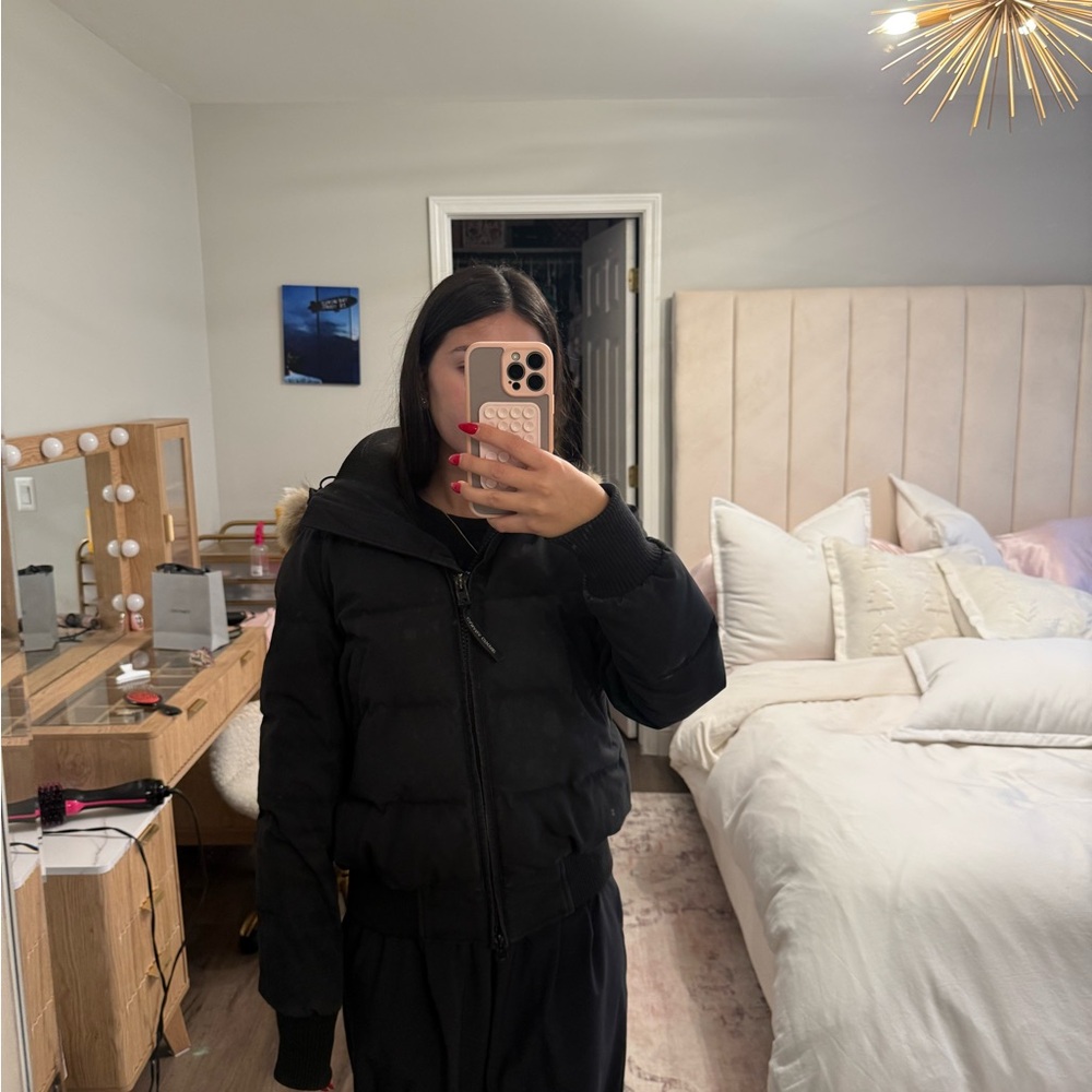 Authentic Canada Goose Black bomber puffer with Fur Hood - Picture 3 of 5